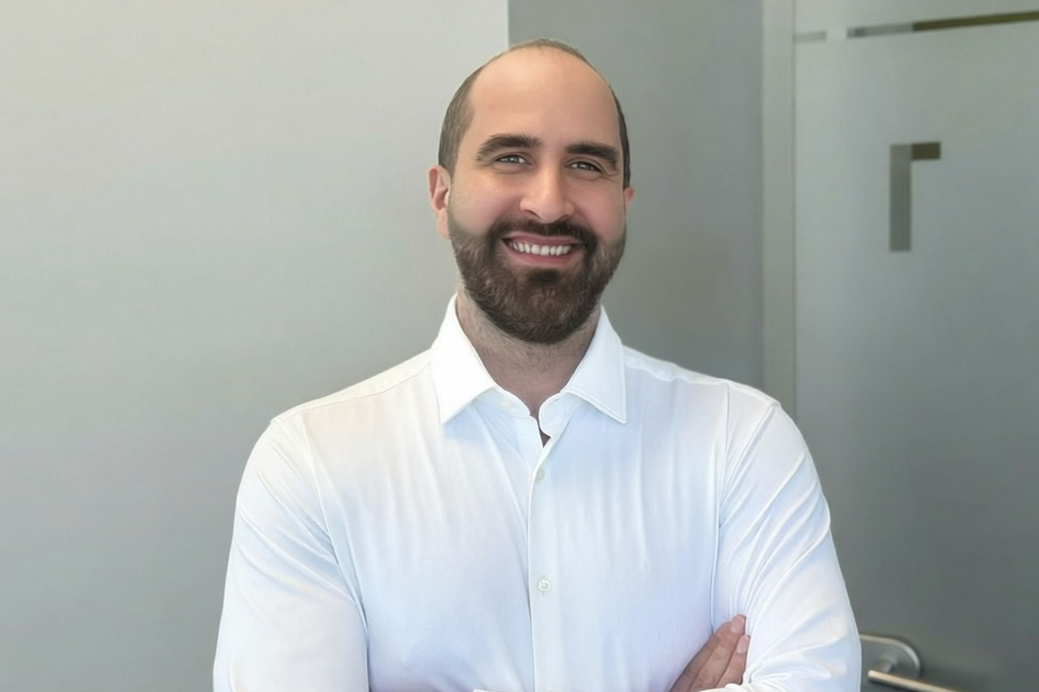 Dr. Thomas Dinyarian · Mitgesellschafter · DOC Zahnärzte MVZ Dr. Thomas Dinyarian, Mitgesellschafter & Inhaber DOC Zahnärzte MVZ